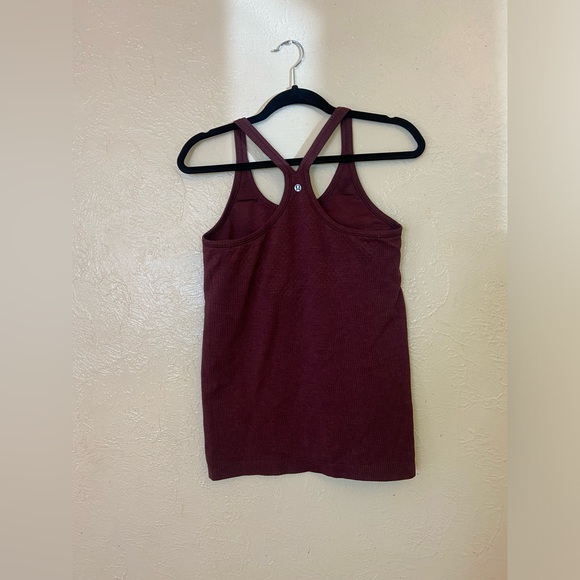 Lululemon top - Picture 2 of 4